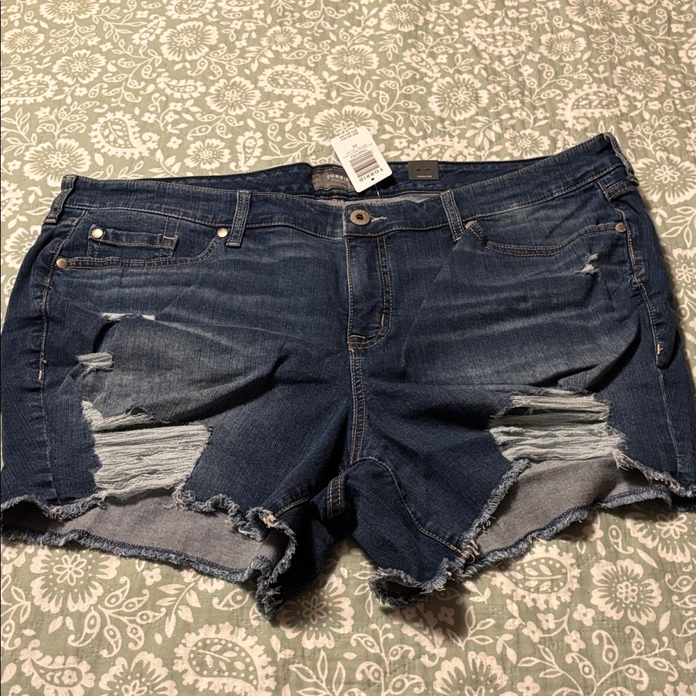 Torrid Dark Blue Distressed Jean Shorts Size 22